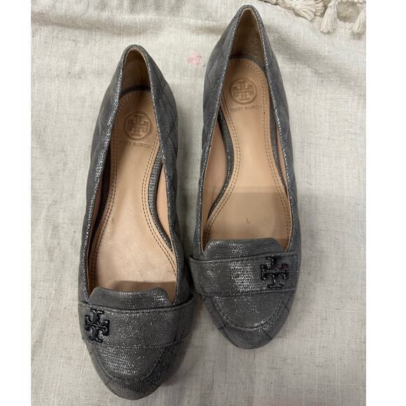 Tory Burch LEILA Quilted Metallic Shimmer Loafers Metallic Pewter Size 7 - Picture 2 of 5